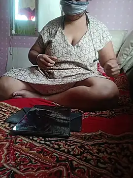 Ivy-09 online show from 17, 2, 2026