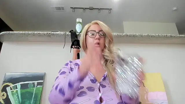 Paisleehaze online show from 2, 10, 2025