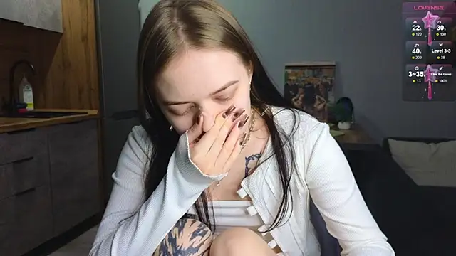 Snapshot of doll_lol_ chatting on 21, 1, 2025 doll lol online show from 21, 1, 2025