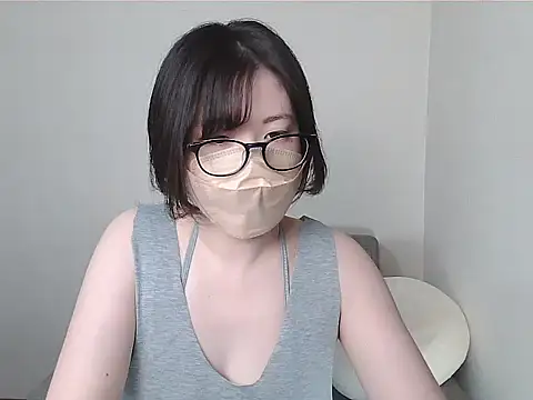  NOA-chan  online show from 20, 9, 2025