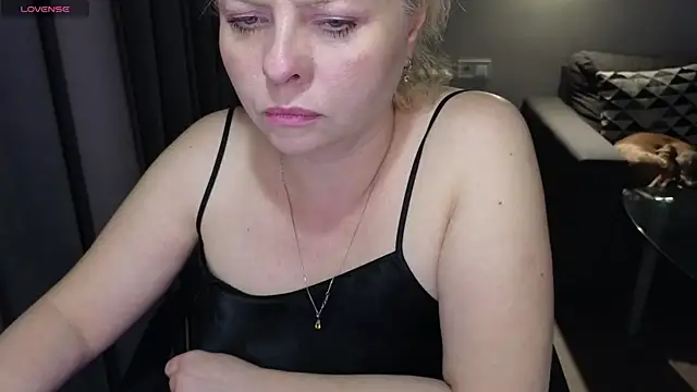 Snapshot of Gray_swann chatting on 20, 2, 2025 Gray swann online show from 20, 2, 2025