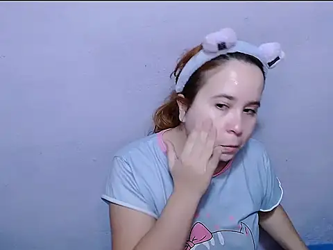 SubLayla01 online show from 20, 4, 2026