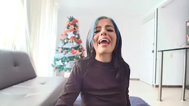 Alicia Ortiiz online show from 17, 12, 2025