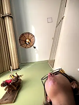 amooraaamoon online show from 17, 10, 2025