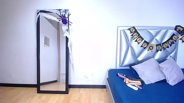 exotic karmella online show from 22, 10, 2025