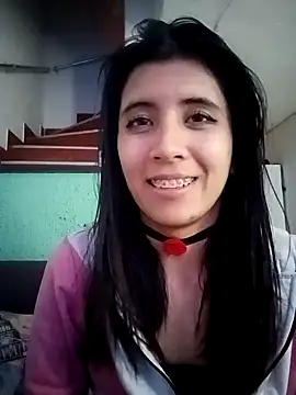 Snapshot of Yeimy_sweetf chatting on 12, 1, 2025 Yeimy sweetf online show from 12, 1, 2025