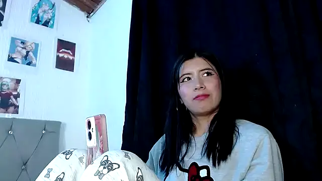 Snapshot of Yeimy_sweetf chatting on 15, 1, 2025 Yeimy sweetf online show from 15, 1, 2025