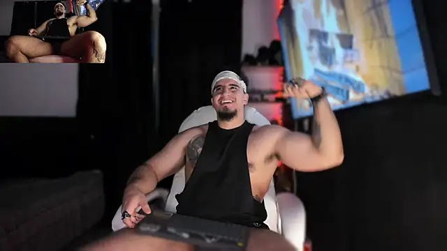 Snapshot of kingbear777 chatting on 31, 1, 2025 kingbear777 online show from 31, 1, 2025