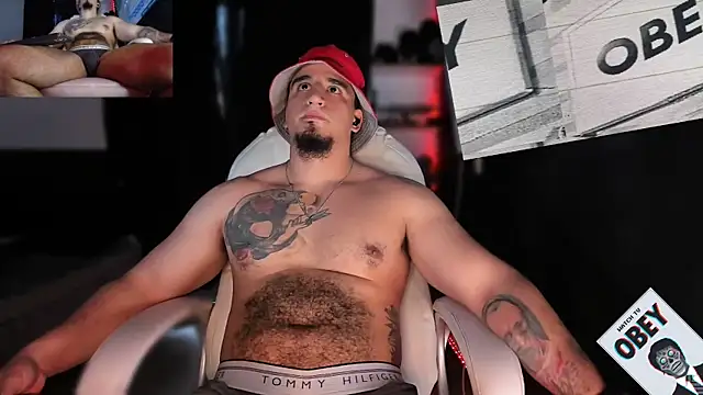 Snapshot of kingbear777 chatting on 2, 2, 2025 kingbear777 online show from 2, 2, 2025