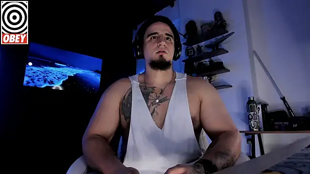 Snapshot of kingbear777 chatting on 27, 9, 2025 kingbear777 online show from 27, 9, 2025