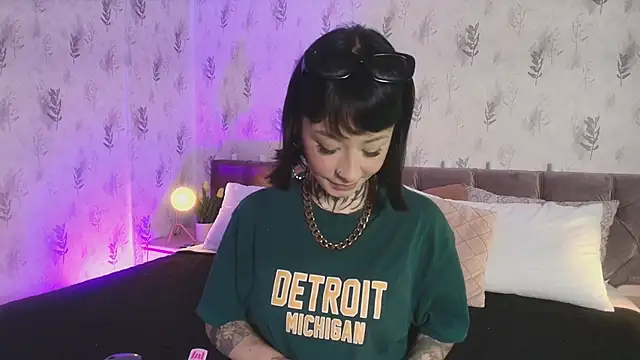 Scolw online show from 5, 11, 2025