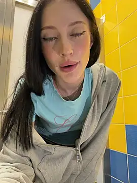 Snapshot of Melissa_crazy chatting on 5, 8, 2026 Melissa crazy online show from 5, 8, 2026