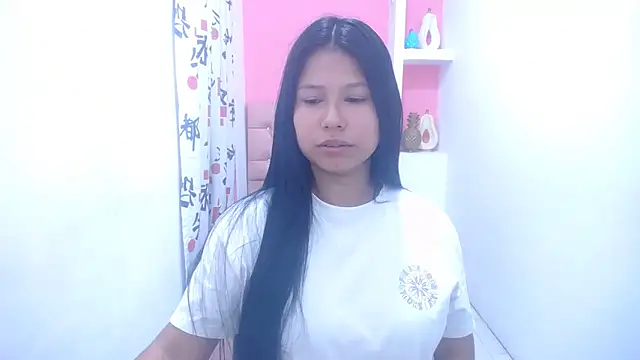 Letty Plugxo online show from 12, 1, 2025