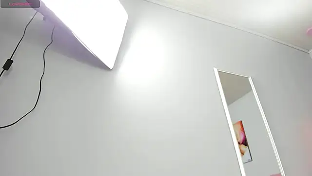 ScarletGV online show from 17, 2, 2025