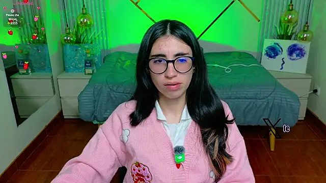 LenaRoses online show from 7, 8, 2026