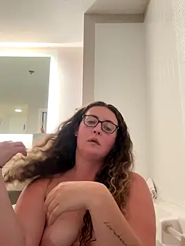 MaxxxyGirl online show from 23, 10, 2025