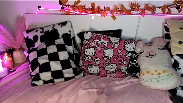 Snapshot of nicollewetpussy chatting on 20, 11, 2025 nicollewetpussy online show from 20, 11, 2025