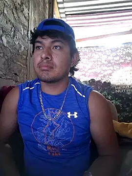 Snapshot of GusssHOT chatting on 8, 4, 2026 GusssHOT online show from 8, 4, 2026