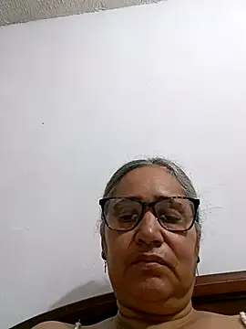 Snapshot of _candi chatting on 12, 4, 2026 candi online show from 12, 4, 2026