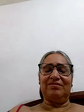 Snapshot of _candi chatting on 13, 4, 2026 candi online show from 13, 4, 2026