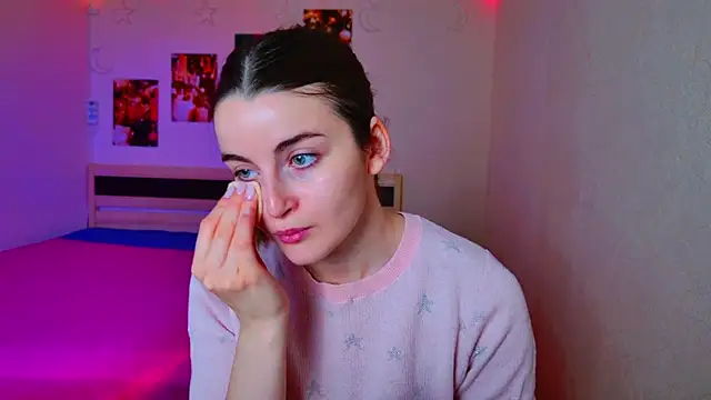 Miss Arwen online show from 13, 12, 2024