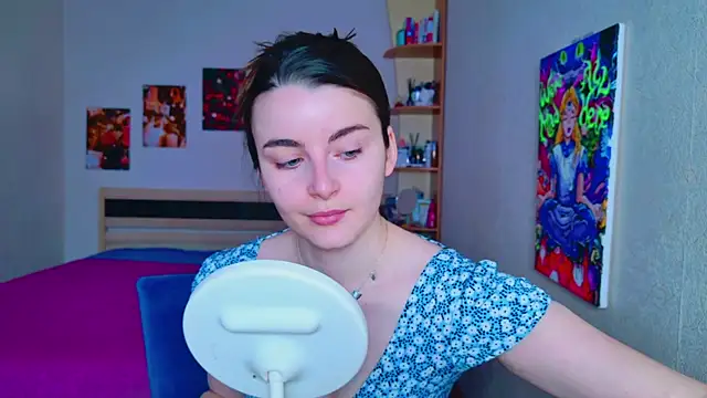 Miss Arwen online show from 3, 2, 2025