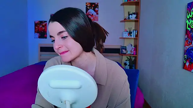 Miss Arwen online show from 4, 2, 2025