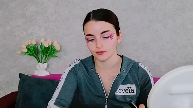 Miss Arwen online show from 30, 9, 2025