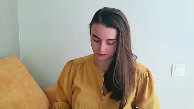 Miss Arwen online show from 24, 7, 2026