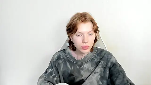 StellaDavis online show from 9, 2, 2026