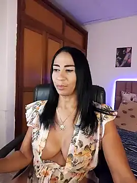 Snapshot of charlotte_bayron02 chatting on 7, 6, 2026 charlotte bayron02 online show from 7, 6, 2026