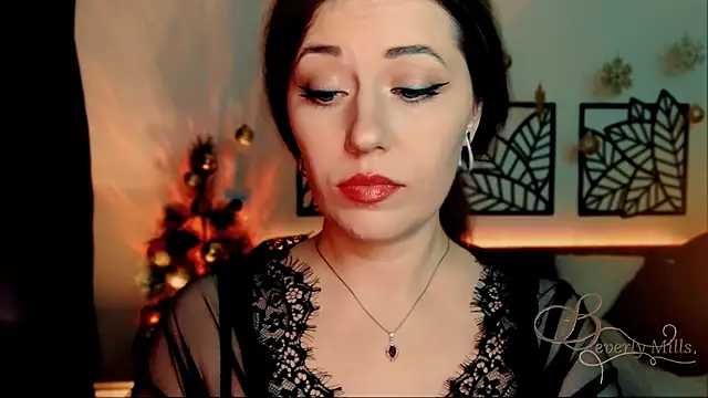 MissBeverlyMills online show from 2, 1, 2025