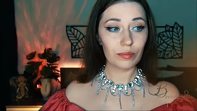 MissBeverlyMills online show from 23, 1, 2025