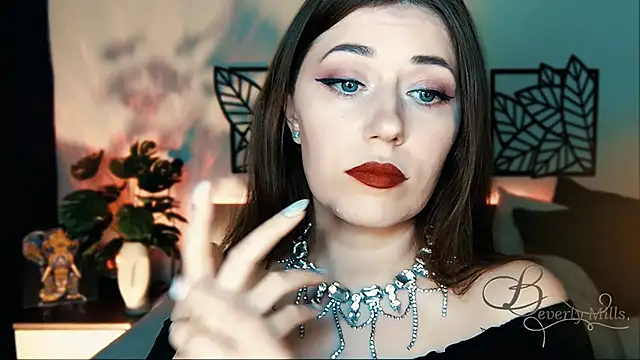 MissBeverlyMills online show from 9, 2, 2025