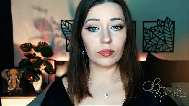 MissBeverlyMills online show from 10, 2, 2025