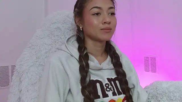 hantonella  online show from 6, 11, 2025