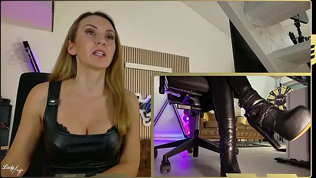 HerrinAnja online show from 5, 2, 2026