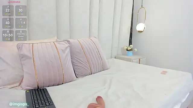 im giselle  online show from 22, 4, 2026