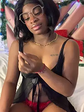 Snapshot of Tamara_Lubezkii chatting on 7, 12, 2024 Tamara Lubezkii online show from 7, 12, 2024