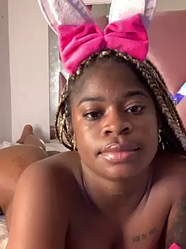 Snapshot of Tamara_Lubezkii chatting on 1, 2, 2025 Tamara Lubezkii online show from 1, 2, 2025