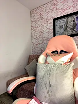 Snapshot of Tamara_Lubezkii chatting on 9, 9, 2025 Tamara Lubezkii online show from 9, 9, 2025