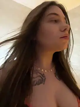 Snapshot of Vikki_toriya chatting on 5, 3, 2025 Vikki toriya online show from 5, 3, 2025