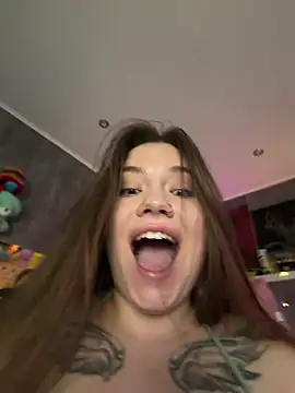 Snapshot of Vikki_toriya chatting on 28, 7, 2026 Vikki toriya online show from 28, 7, 2026