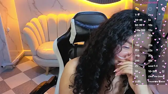 victoria castillo b online show from 18, 1, 2026