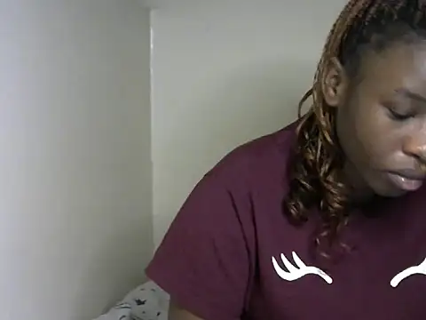 Novah  online show from 22, 9, 2025