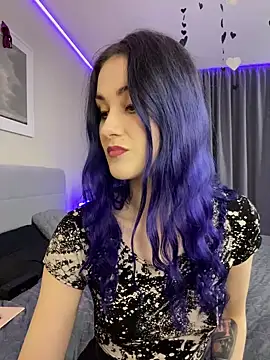 Erotic Synth Goddess online show from 2, 3, 2025