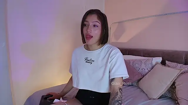 Giaa Ross online show from 22, 2, 2025