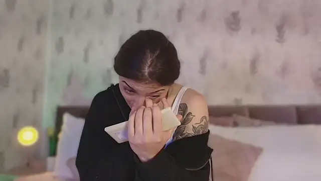 Giaa Ross online show from 11, 9, 2025