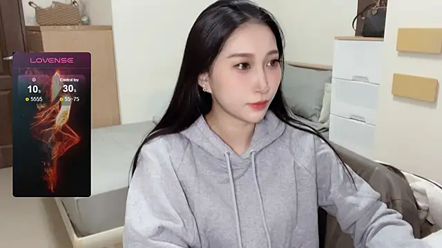 yu5888 online show from 10, 1, 2025