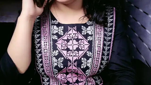 Snapshot of Spice-Summi chatting on 20, 3, 2026 Spice-Summi online show from 20, 3, 2026